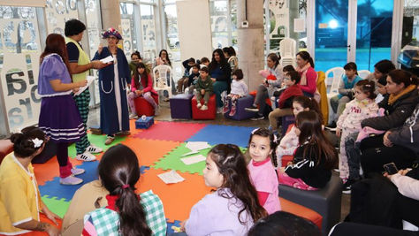 En vacaciones, la Biblioteca Municipal se llena de magia y creatividad