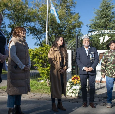Campana conmemoró el 44º aniversario del hundimiento del Crucero ARA General Belgrano