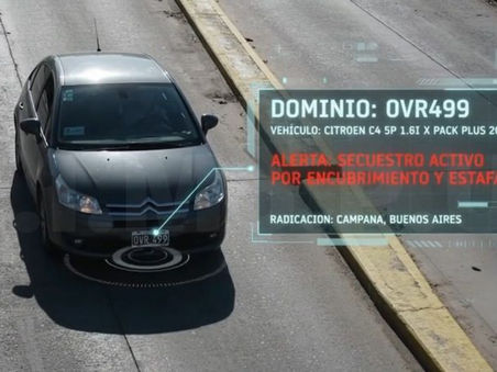 Gracias a las lectoras de patentes del Municipio, en minutos se detuvo a un auto con pedido de secuestro y a su conductor
