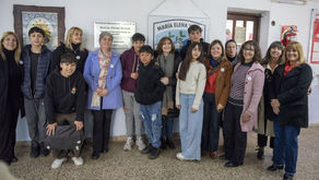 La Escuela Secundaria N°23 ya lleva el nombre de María Elena Walsh