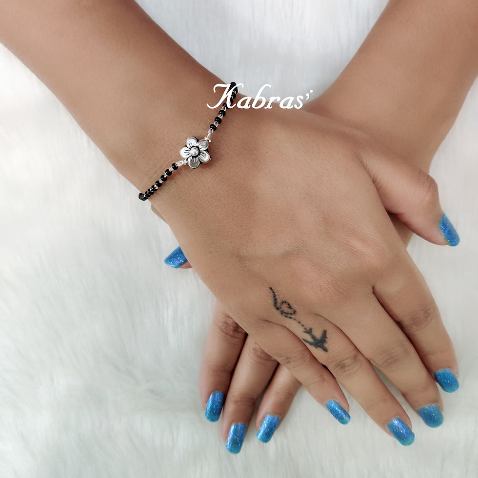 Daisy Hand Mangalsutra