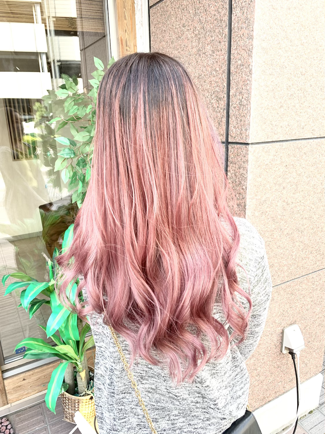 夏はpinkも大人気⚡️ content media