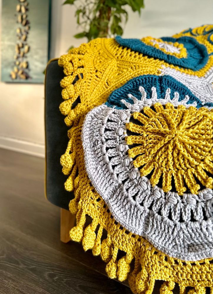 Thumbnail: Floral Blooms crochet Blanket