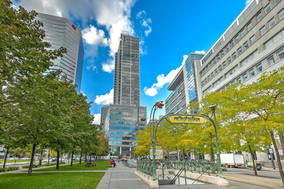 Dominic Patry, courtier immobilier et conseiller parmi le 1,4 % des courtiers les plus performants au Québec.