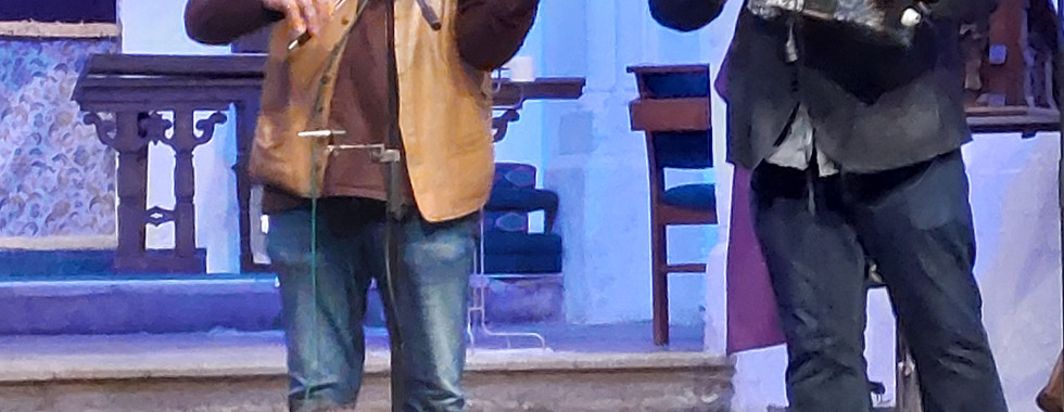 Peter Knight and John Spiers playing violin and melodeon