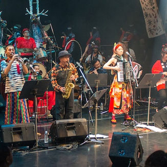 EMI SHIRASAKI & TOHOKU ROKKEN ROLL SHOW OFRECERÁN CONCIERTO EN LIMA