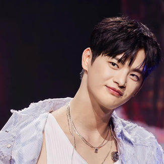 EL ACTOR SURCOREANO SEO IN GUK REGRESA COMO CANTANTE 