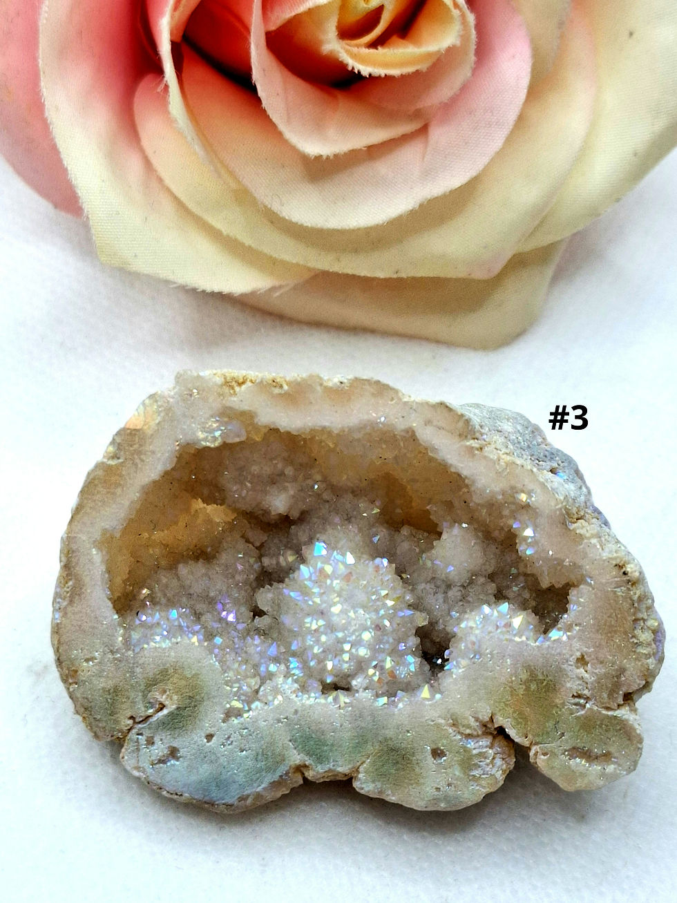 Miniatura: Quartz small geode