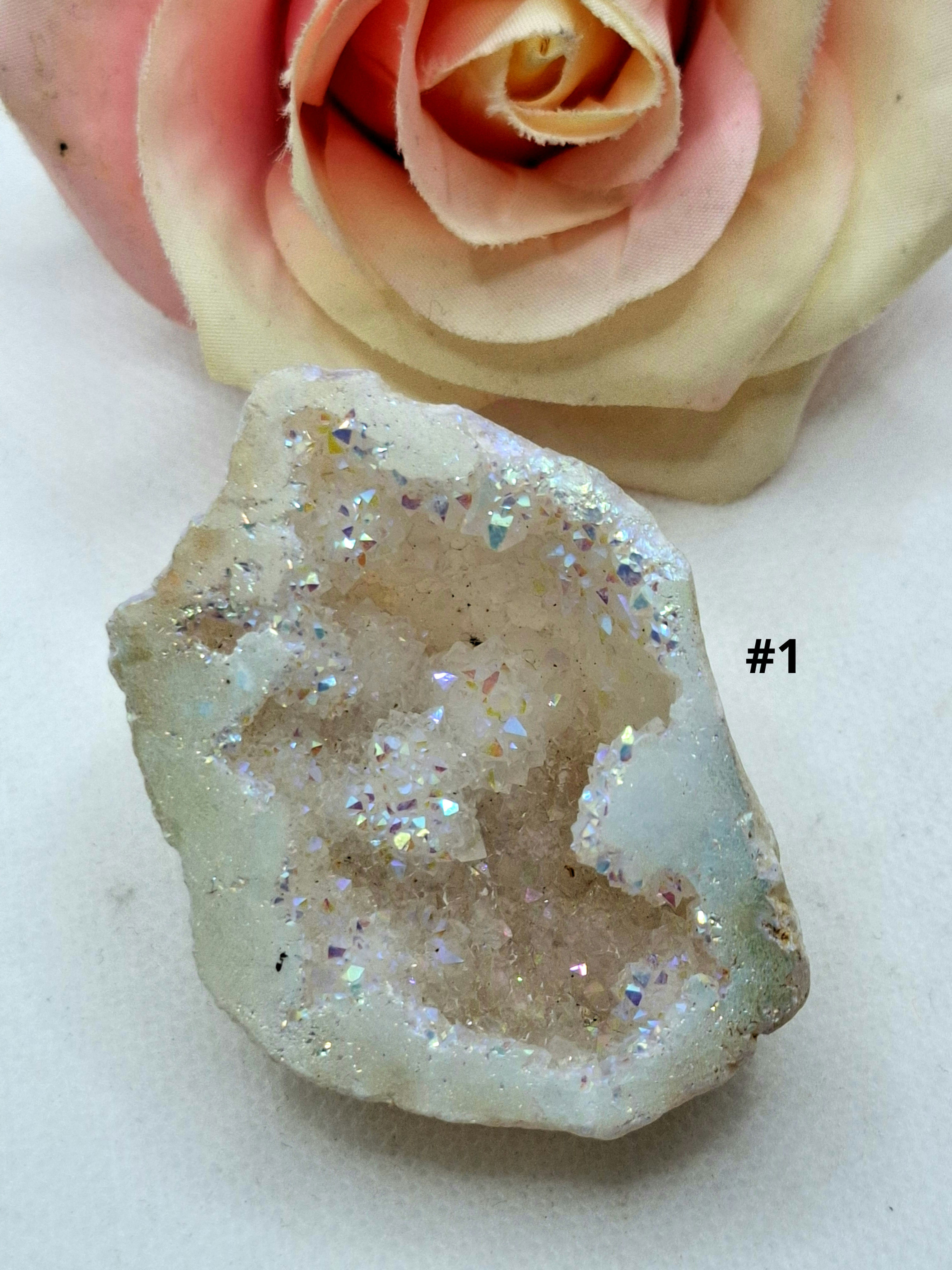 Quartz small geode