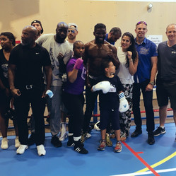 ♦ Hassan Ndam, Champion du Monde de boxe anglaise au Boxing Olympique de Marly-le-Roi