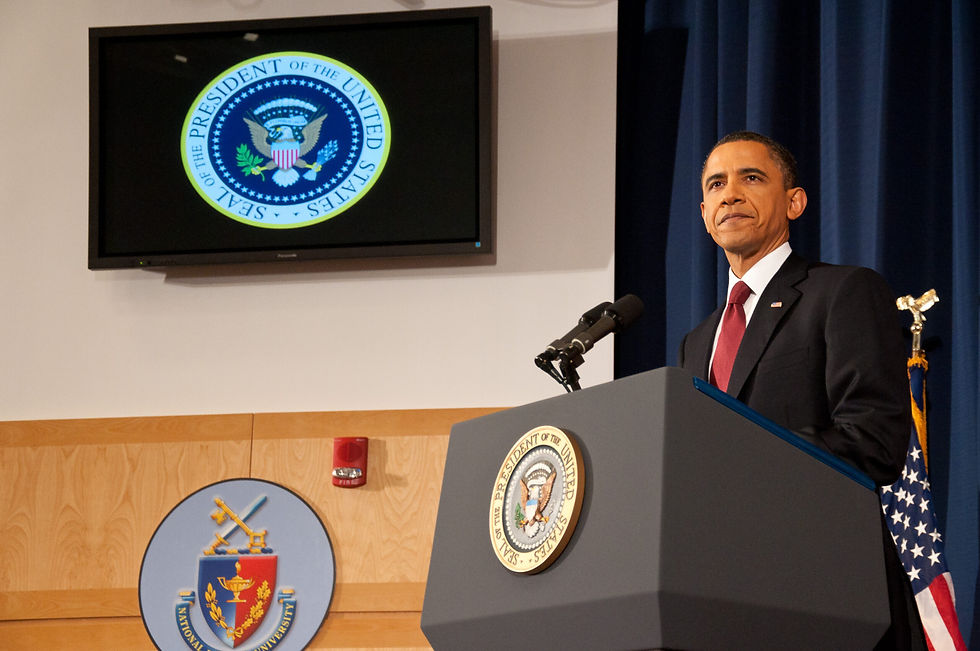 2011. március 28: Barack Obama elnök beszédet mond Washingtonban a líbiai helyzetről, beleértve a NATO parancsnokságra és ellenőrzésre való áttérést. (Nemzeti Védelmi Egyetem, Wikimedia Commons, CC BY 2.0)