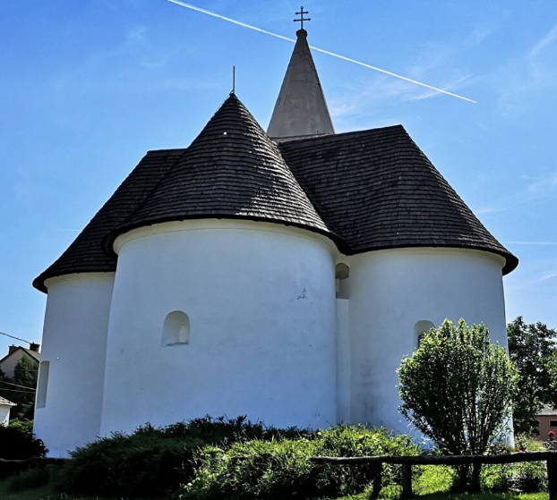 2/c. ábra. Rábaszentmiklós temploma