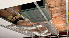 Ar Condicionado do Tipo Built In - Instalado no Forro