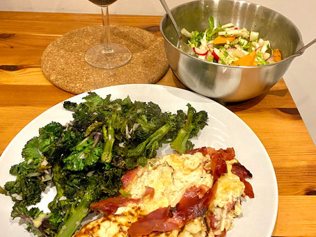 Ricotta omelette, crispy salad and kale