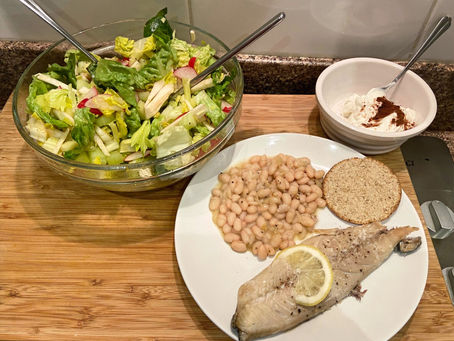 Mackerel, haricot beans and crunchy fresh salad