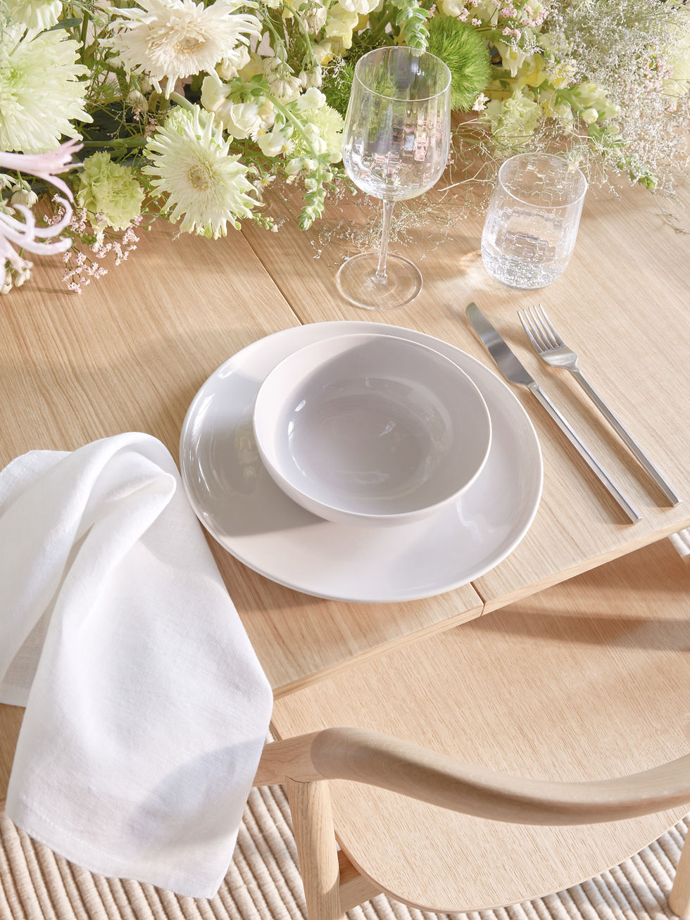 Thumbnail: bolia yacht dining table uk