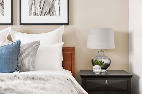 bedside-table-GAK9RM2.jpg