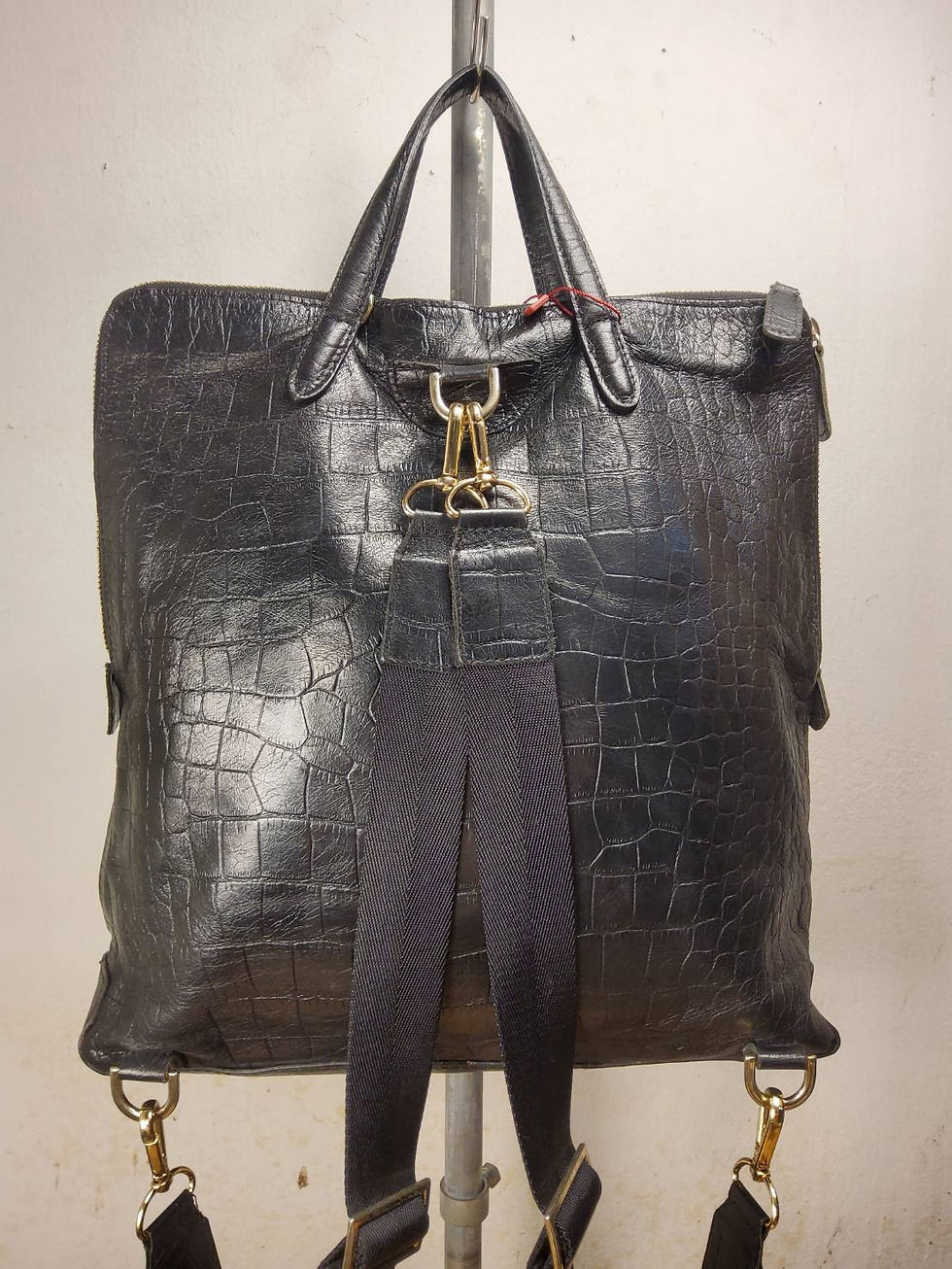 ภาพขนาดย่อ: กระเป๋าเป้หนังแท้