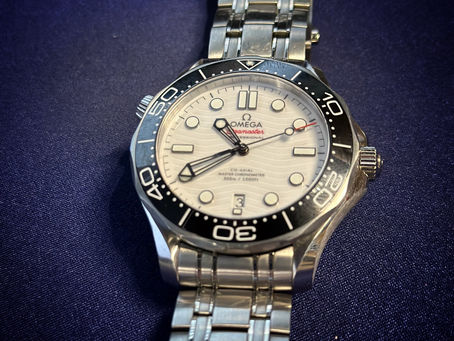 The Timeless Allure of Luxury Watches: Investments in Elegance