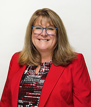 Michelle headshot 09.24_edited.jpg