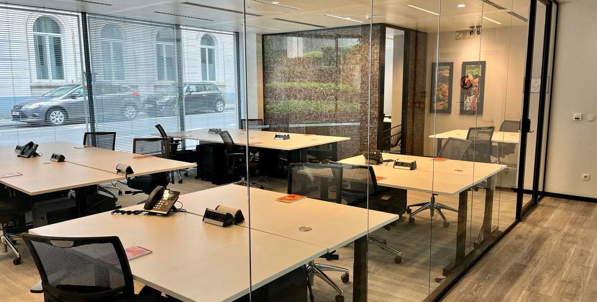 Espace de coworking à Bruxelles - Tribes Brussels, Avenue Marnix, avec thème Hunza et tout inclus, proche du Quartier européen.