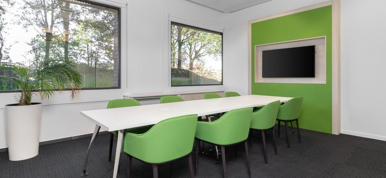 Regus Herentals espace de coworking salle de réunion