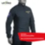 Hunter FZ Gen.2 – Taktische Softshell Jacke in blau; Frontalansicht. Ausführung Berufsrettung Wien mit Schrift auf der Brust und Patch am rechten Arm