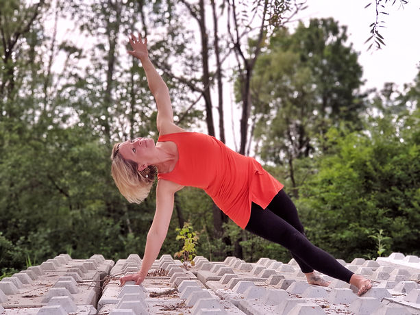 PilatesNiaYogaLustenauAlexausbalanciert