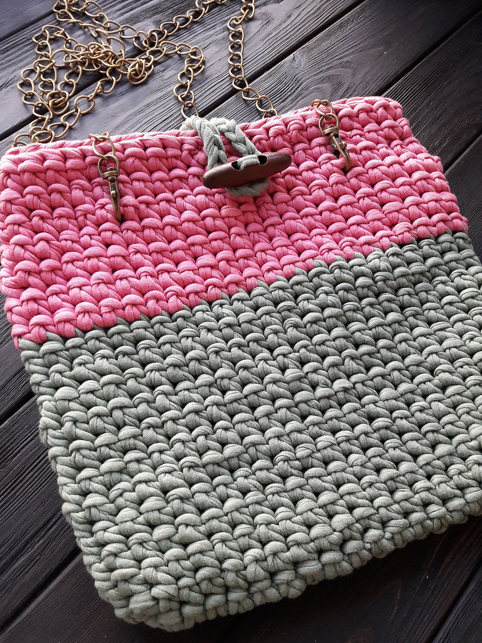 красивая сумочка из трикотажной пряжи купить