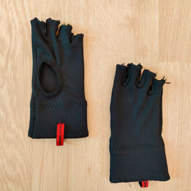 Decathlon Outshock- Boxing Liner Glove Mitts 100 (old model)