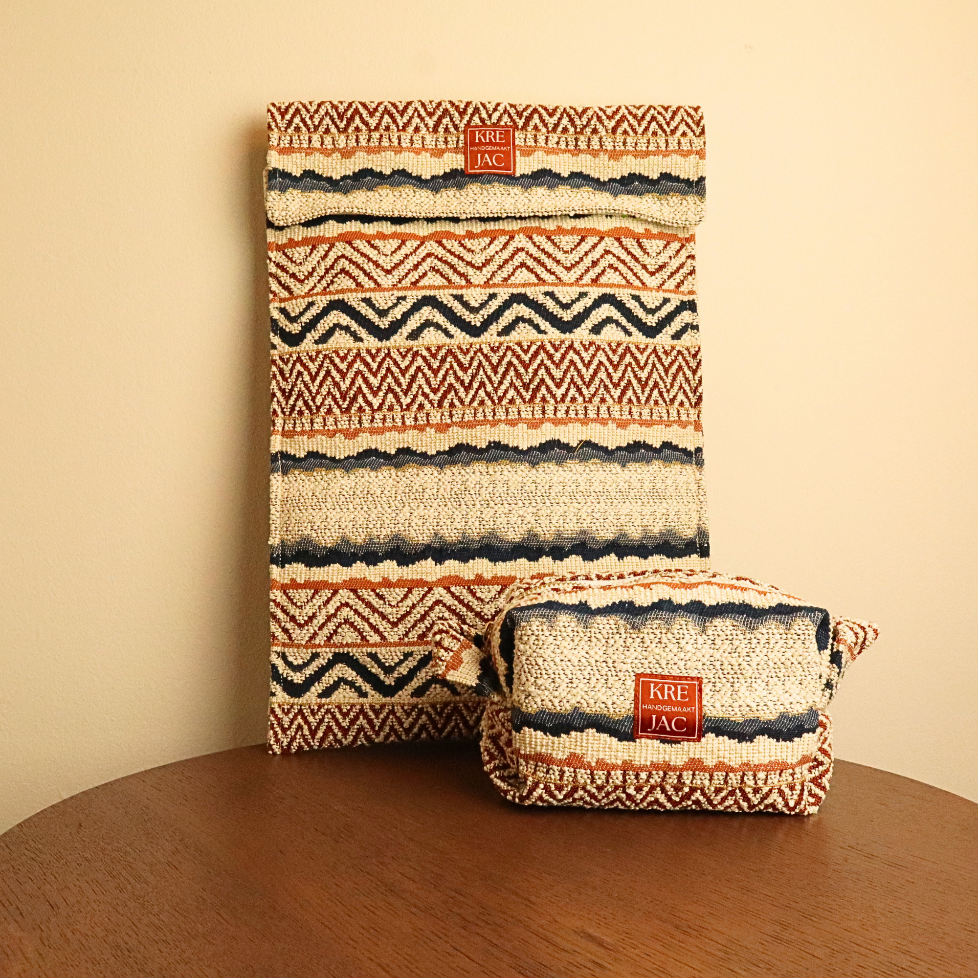 Laptopsleeve 16 inch + Etui Faye