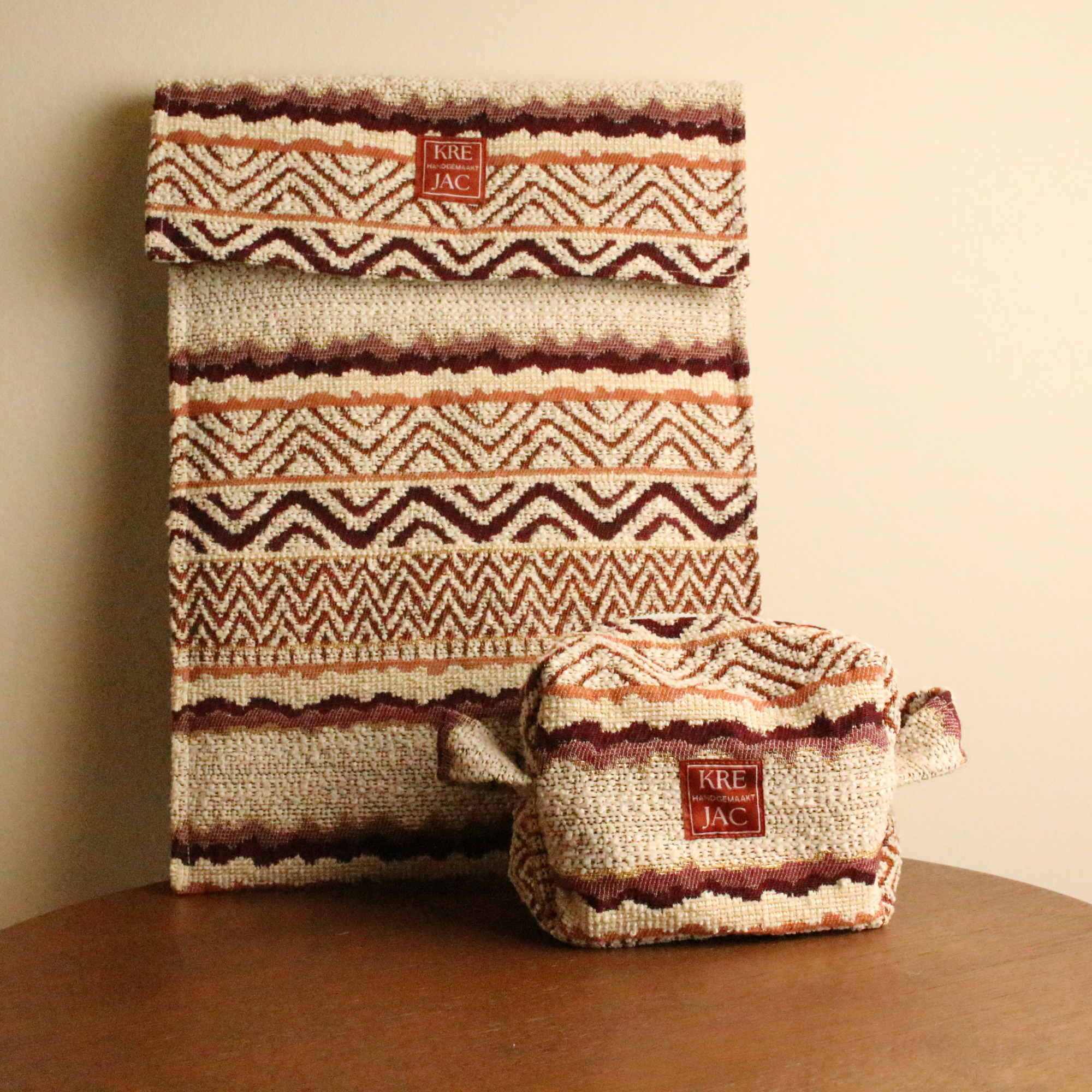 Laptophoes 16 inch + Etui Cato