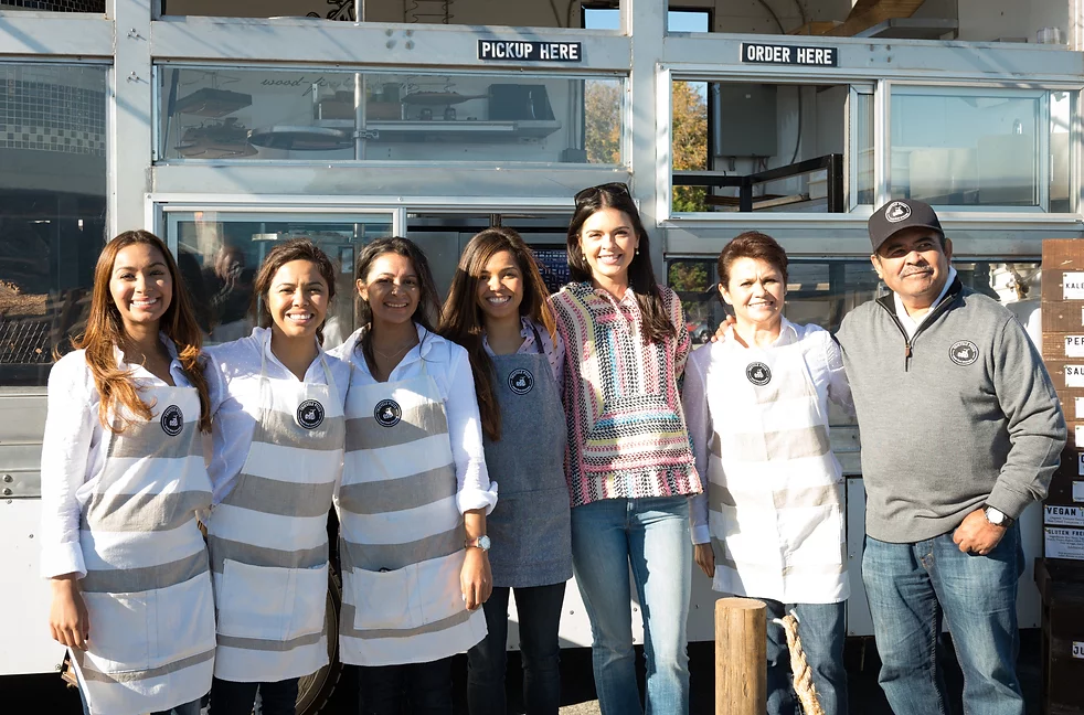 Tricycle Pizza Family with Kathie Lee_jp.webp