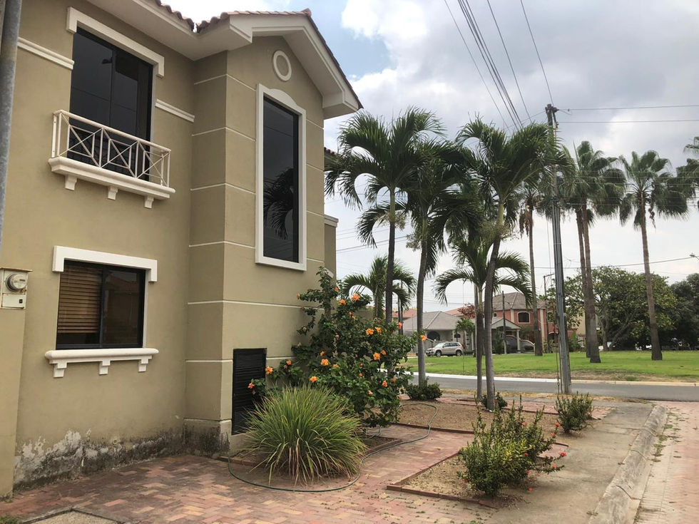 WhatsApp Image 2022-10-14 at 10.10.36 AM (1)