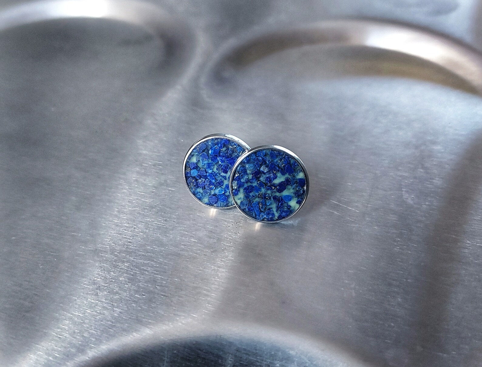 Lapis Glow-in-the-Dark Stud Earring
