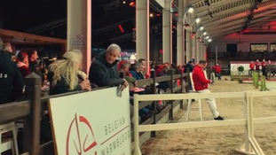 Hengstenkeuring knalt meteen uit de startblokken.