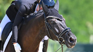 Elise Van Os Sluit Children-tijdperk Af met Magistrale Zege in Aachen.
