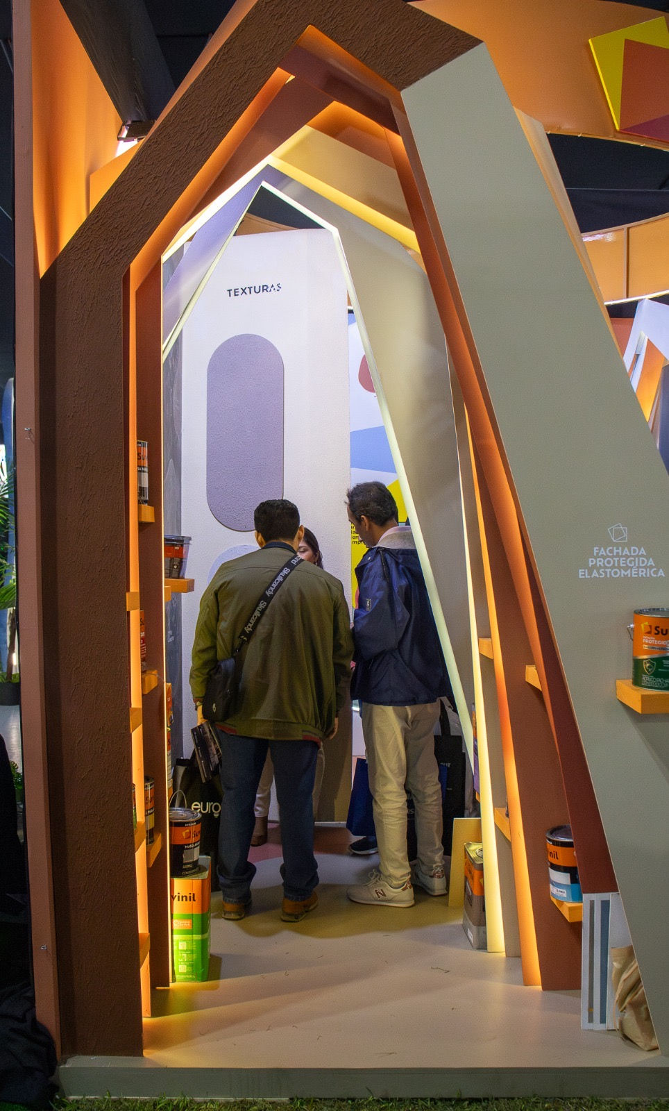 Expodeco Peru Suvinil e Casal Baroni