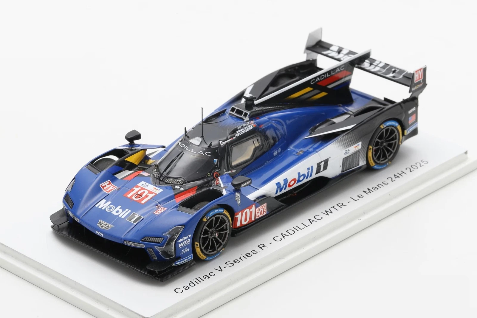 CADILLAC V-SERIES R #101 24HR LE MANS - SPARK