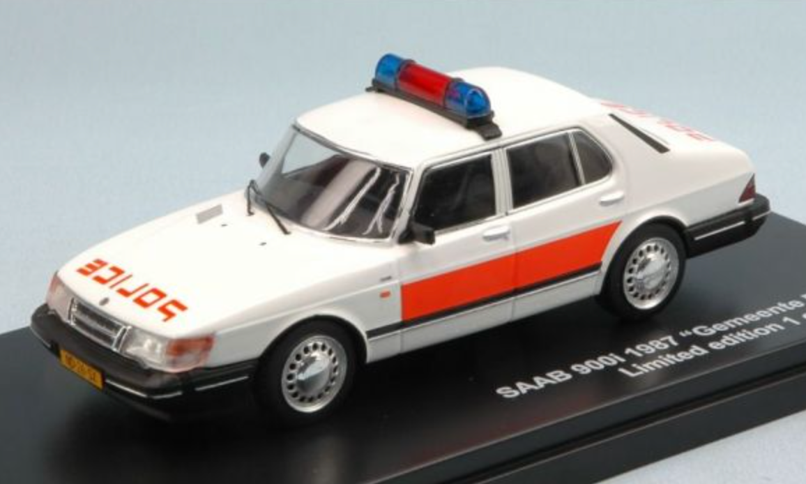 SAAB 900i GEMEENTE POLITIE - TRIPLE 9