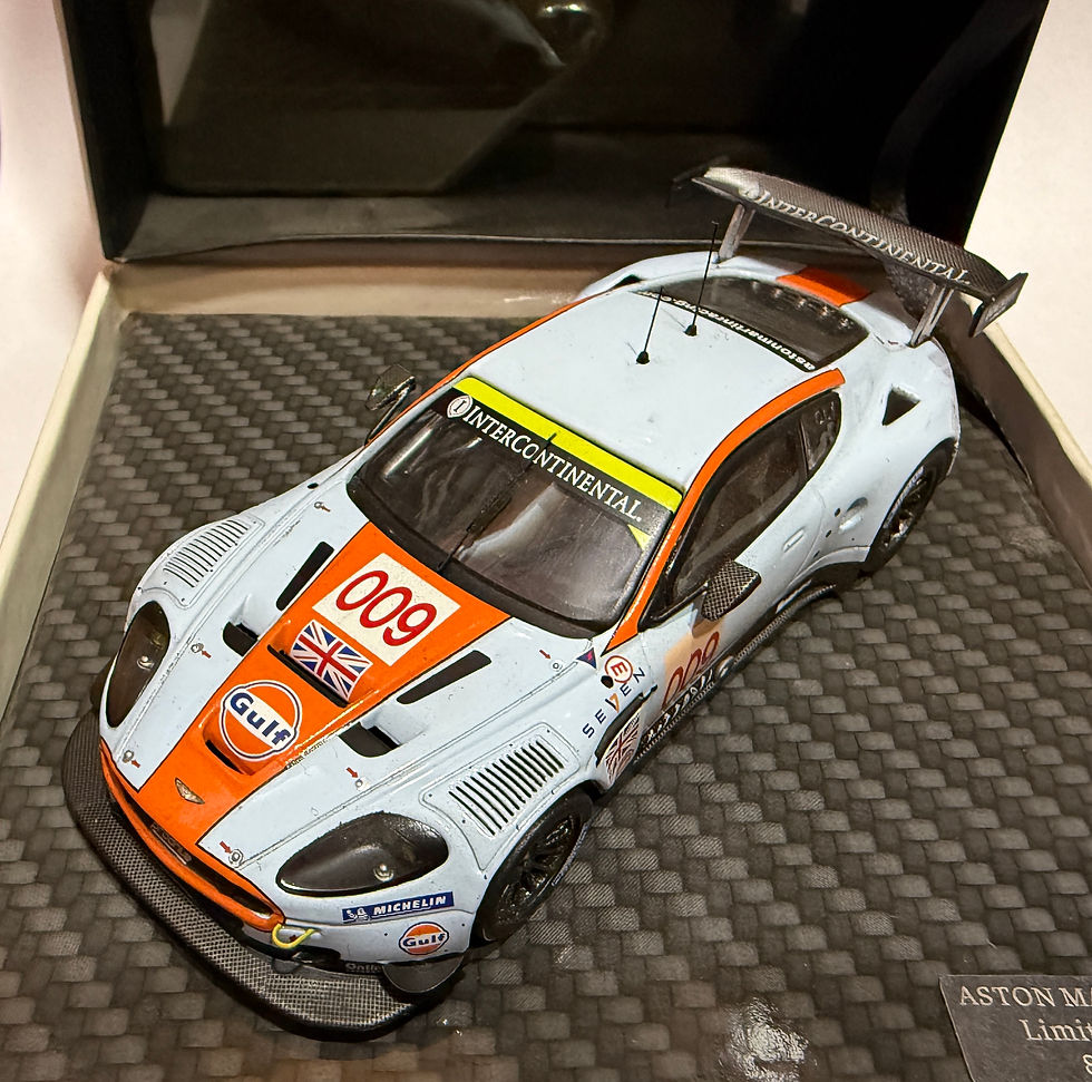 ASTON MARTIN DBR9 #009 WINNER 24H LE MANS - IXO