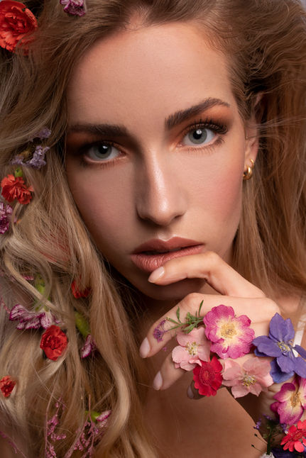 PUBLISHED MAKEUP ARTIST 