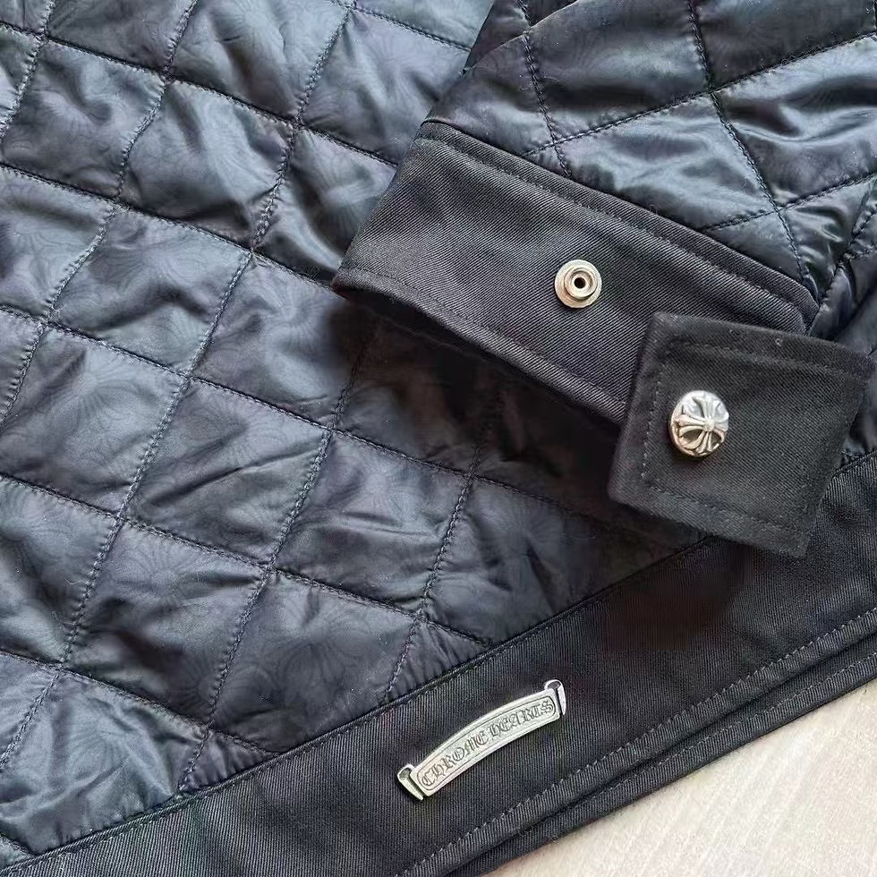 Thumbnail: Chrome Hearts MattyBoy Red lips silver zip-up quilted jacket with dark pattern