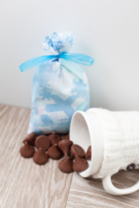 4 Serving Gift Bag Chocolate Kisses