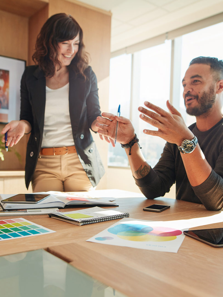 Agencia vs Freelancer: ¿Cuál es la mejor opción para tu sitio web?