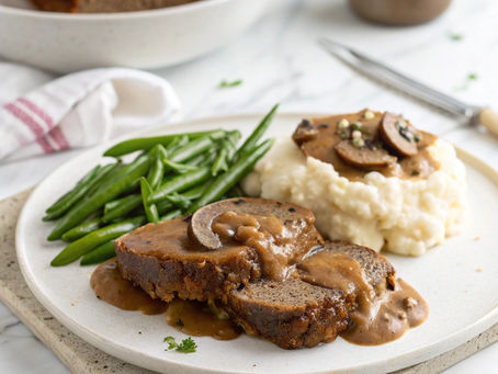 Bring comfort to the table with our Classic Meatloaf with Mushroom Gravy. A Kiwi take on the diner favourite, seasoned with Avohaven Black Forest spice and finished with rich mushroom gravy.
