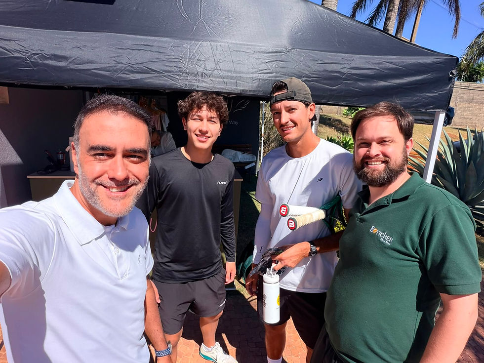 Renatao Porta, Lucas Porta, Giovanni Oliveira e Roberto Bottcher