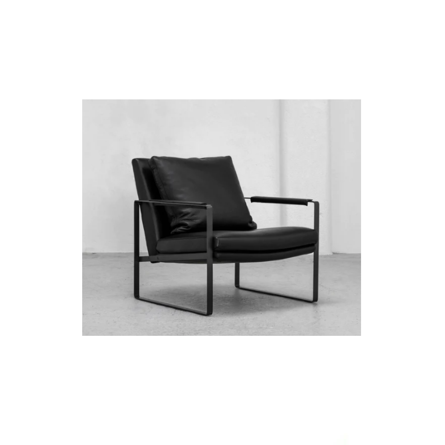 DOLOS Lounge Chair