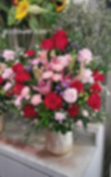 Mix flowers arrangement