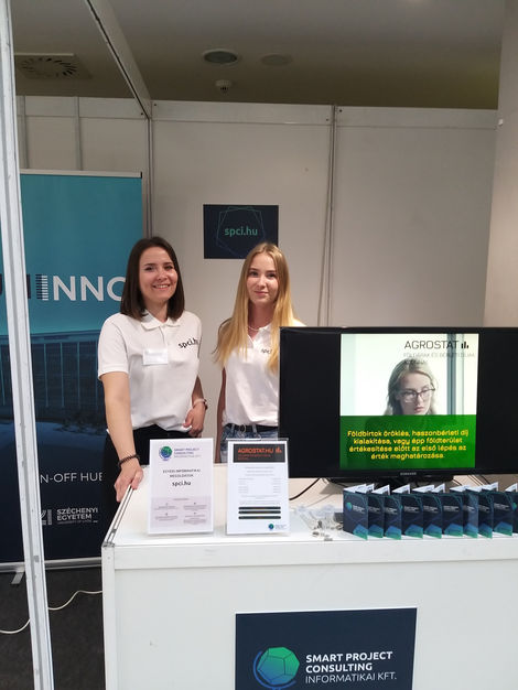 Kiállítási offline kellékek és arculati anyagok (2)